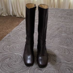 Ladies Ann Taylor leather boots